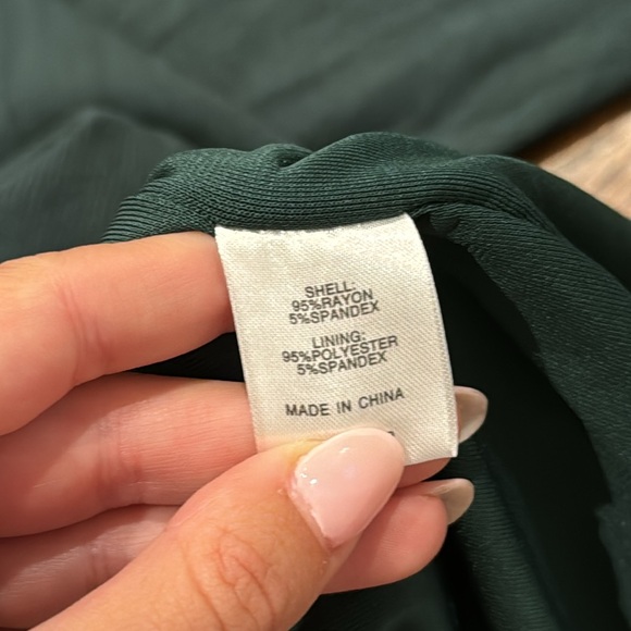 NWT Remi x Revolve Lori Midi Dress in Forest Green - Picture 6 of 7